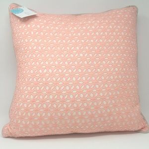 Martha Stewart Bedding Embroidered Eyelet 18 Decorative Pillow